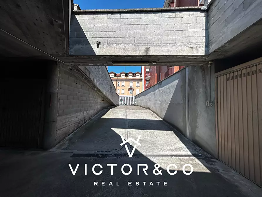 Immagine 7 di Garage in vendita  in Corso torino snc a Novara