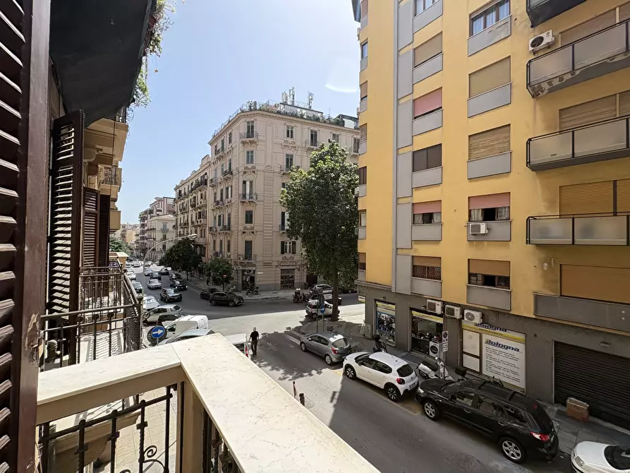 Immagine 19 di Appartamento in vendita  in Via Houel a Palermo