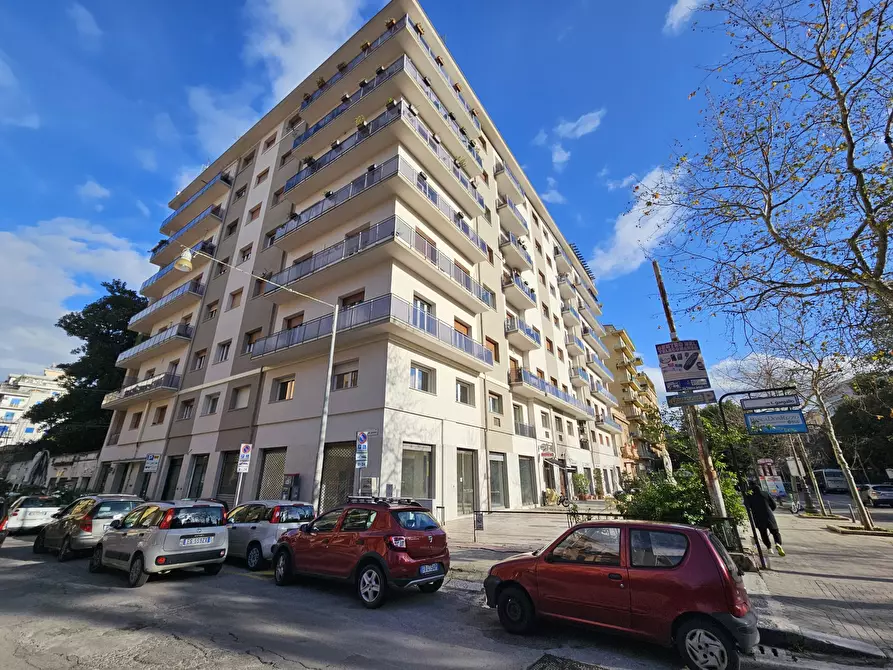 Immagine 15 di Trilocale in affitto  a Palermo