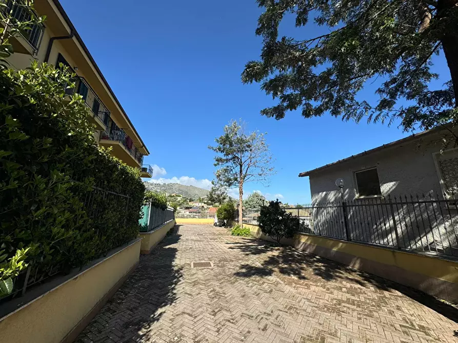 Immagine 4 di Appartamento in vendita  a Monreale