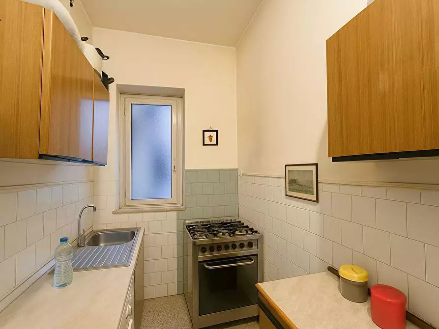 Immagine 11 di Quadrilocale in vendita  in Via Ruggerone da Palermo 52 a Palermo