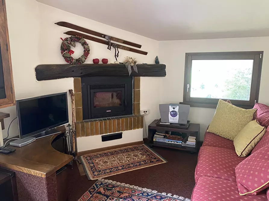 Immagine 2 di Quadrilocale in vendita  in Via al Forte 9 a Valdisotto