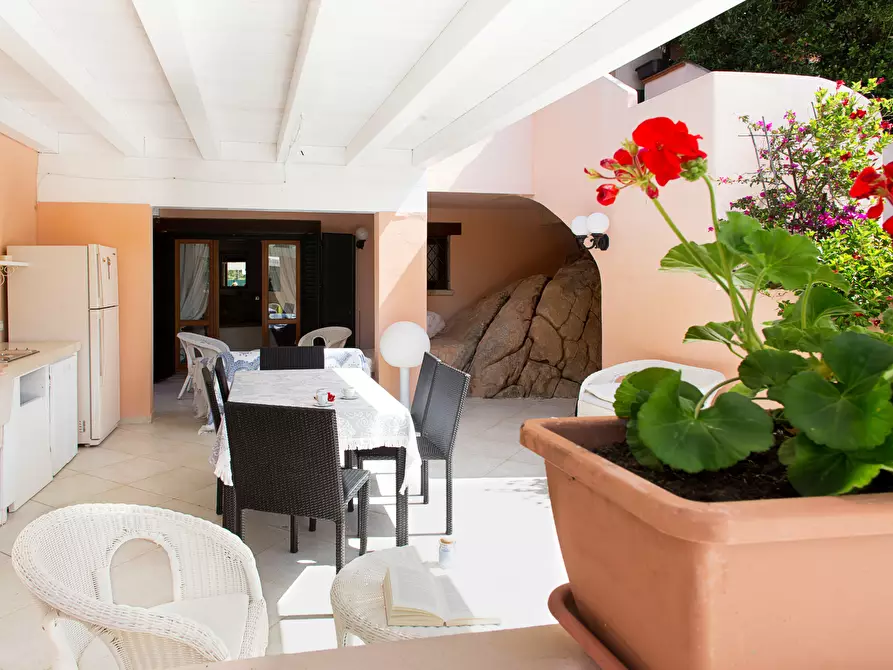 Immagine 36 di Villa in vendita  in Via Andrea Campesi 1 a Olbia