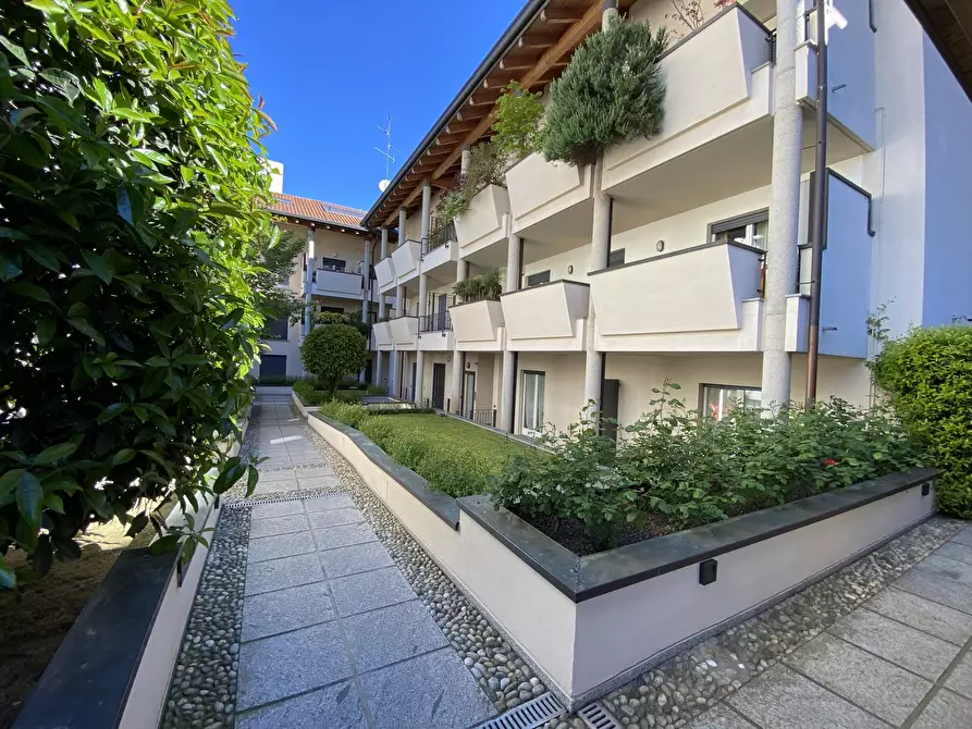 Immagine 25 di Trilocale in vendita  in Via Catalani 1 a Monza