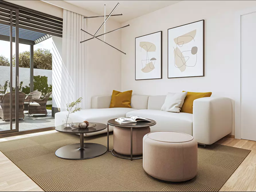 Immagine 2 di Trilocale in vendita  in Via Ciro Menotti 9 a Carate Brianza