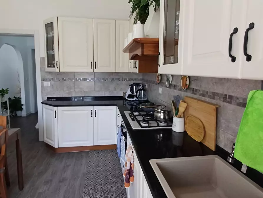 Immagine 17 di Trilocale in vendita  a Medesano