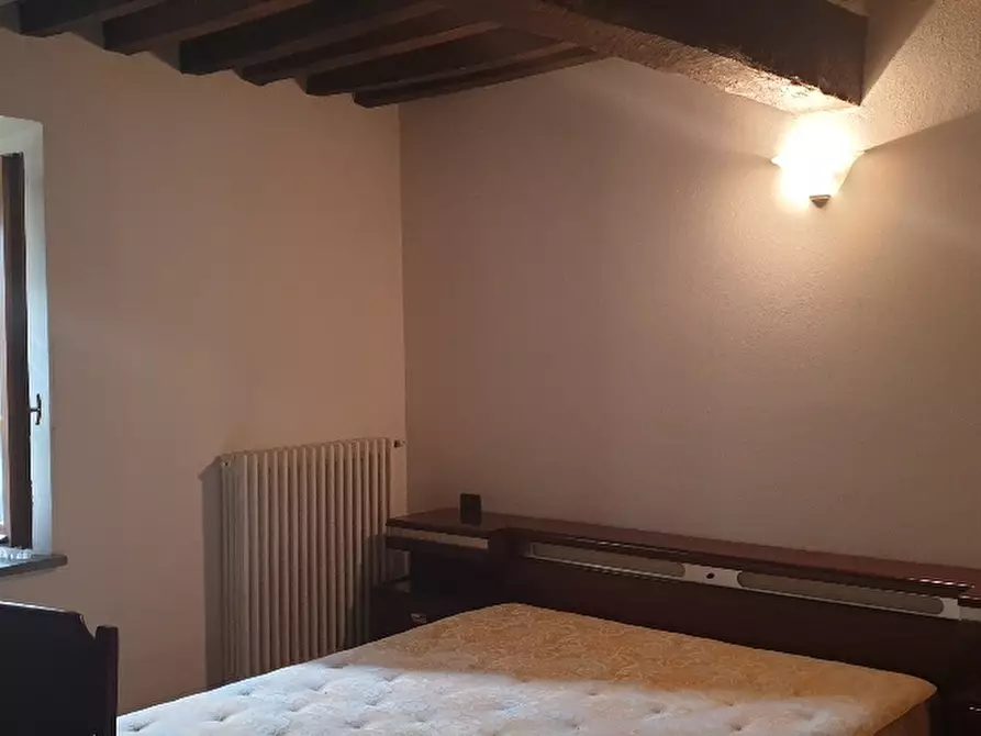 Immagine 7 di Trilocale in affitto  a Varano De' Melegari