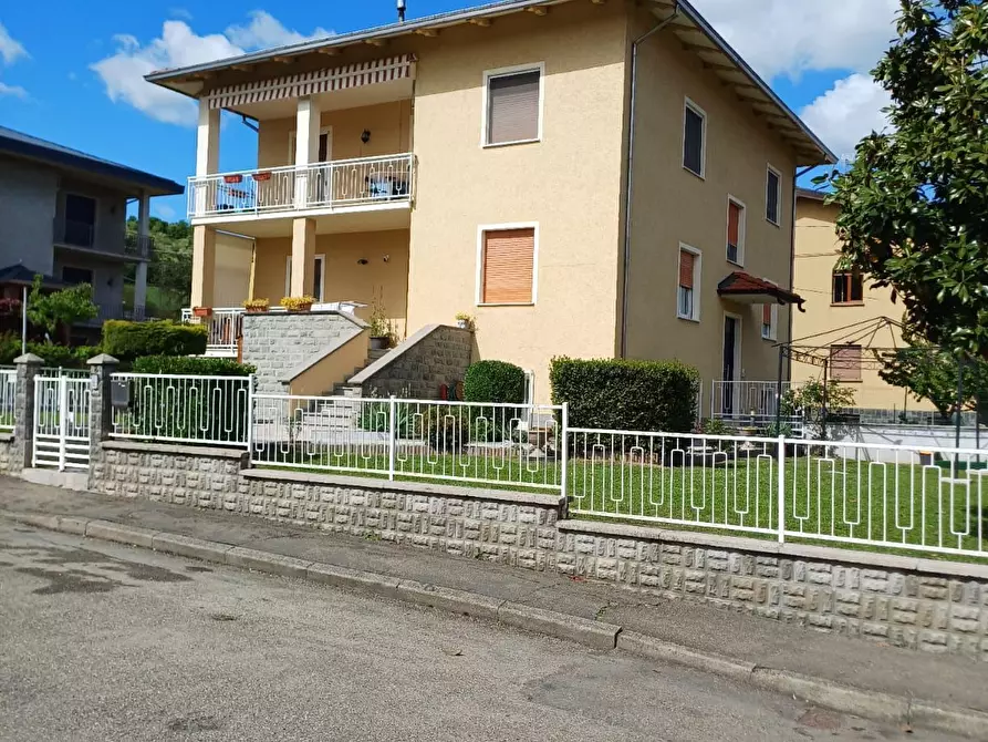 Immagine 2 di Bilocale in vendita  a Medesano