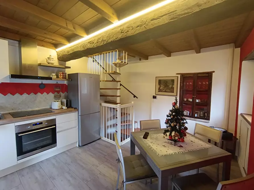 Immagine 12 di Casa indipendente in vendita  a Terenzo