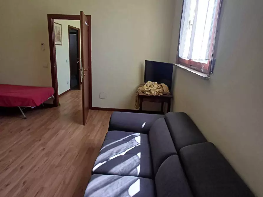 Immagine 15 di Bilocale in affitto  a Parma