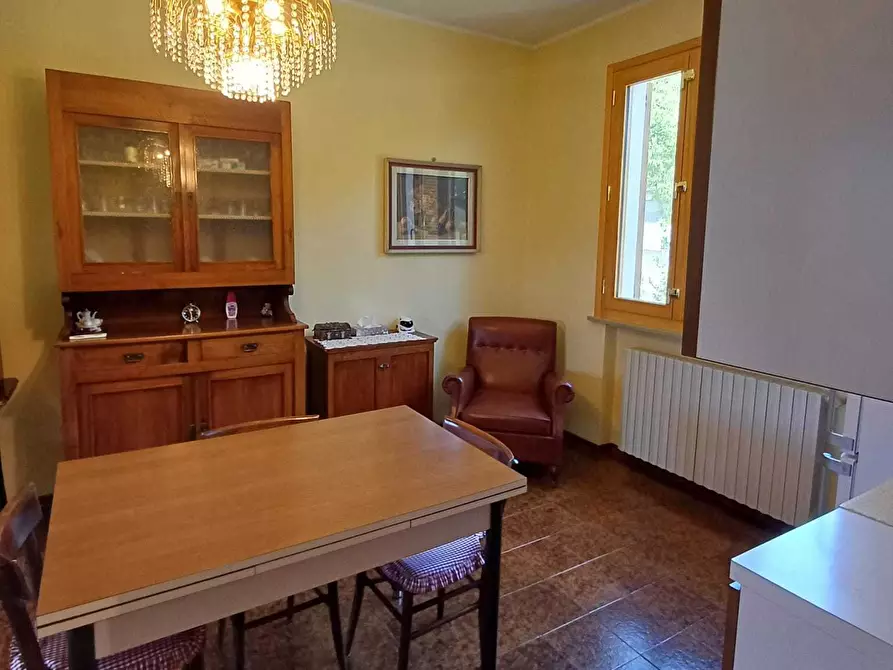 Immagine 43 di Casa bifamiliare in vendita  a Varano De' Melegari