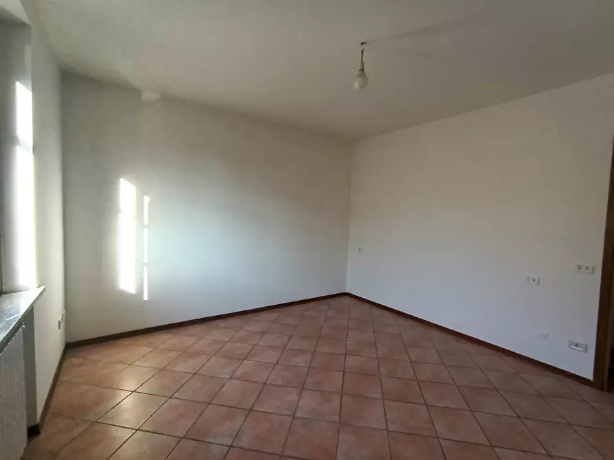 Immagine 20 di Trilocale in vendita  a Varano De' Melegari