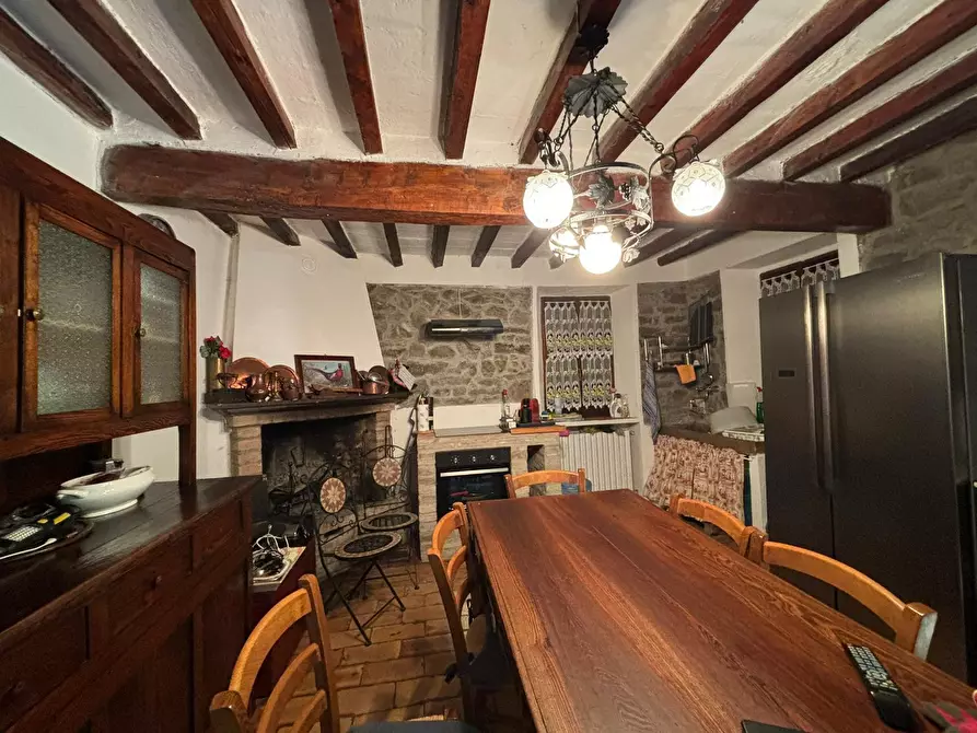 Immagine 12 di Porzione di casa in vendita  a Varano De' Melegari