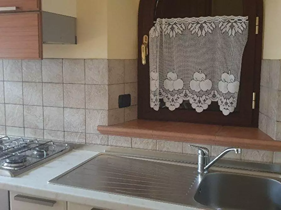 Immagine 7 di Bilocale in affitto  a Varano De' Melegari