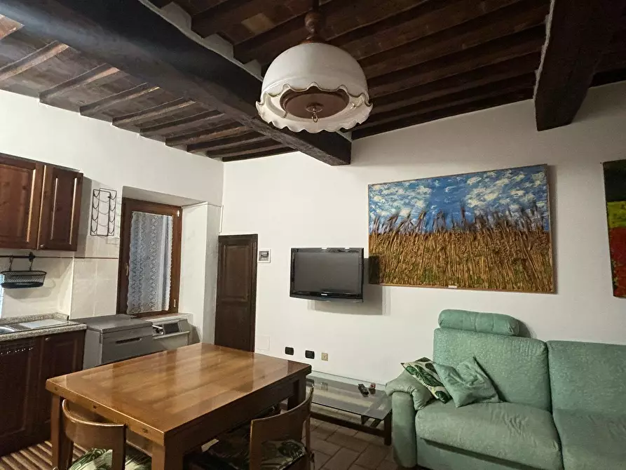 Immagine 17 di Porzione di casa in vendita  a Terenzo