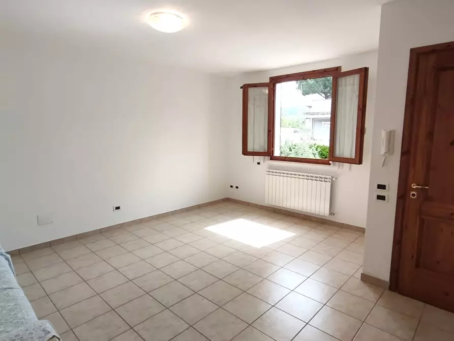 Immagine 1 di Casa semindipendente in vendita  in Via del bagno 4 a Gavorrano