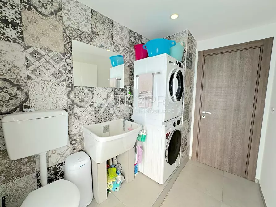 Immagine 20 di Appartamento in vendita  in VIA PASCAL a Adrano