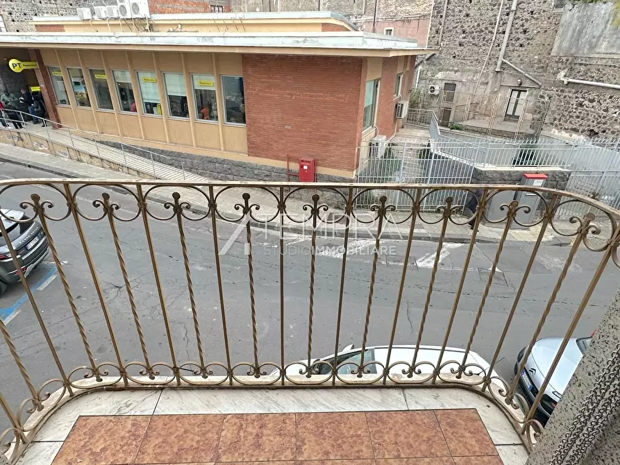 Immagine 11 di Casa indipendente in vendita  a Adrano