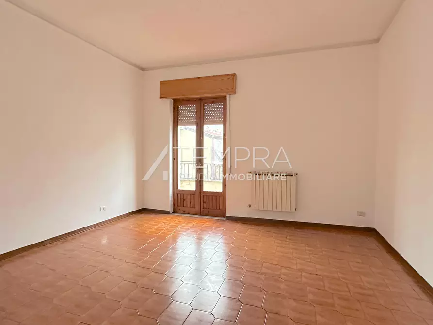 Immagine 13 di Appartamento in vendita  in Via Gaezza 3 a Adrano