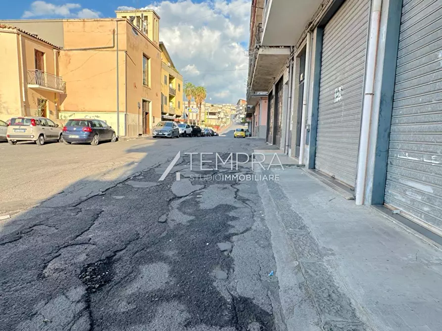 Immagine 25 di Appartamento in vendita  in VIA PAOLO VI a Adrano