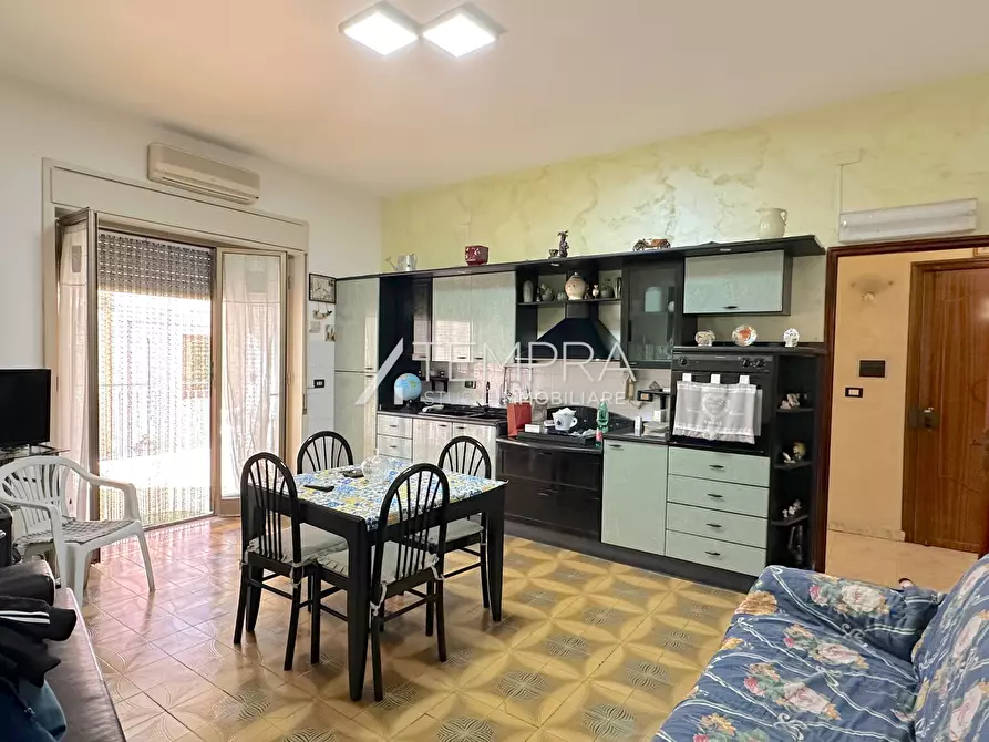 Immagine 7 di Appartamento in vendita  a Adrano