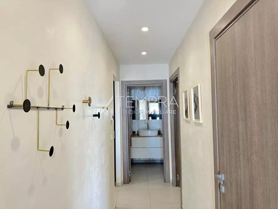 Immagine 21 di Appartamento in vendita  in VIA PASCAL a Adrano