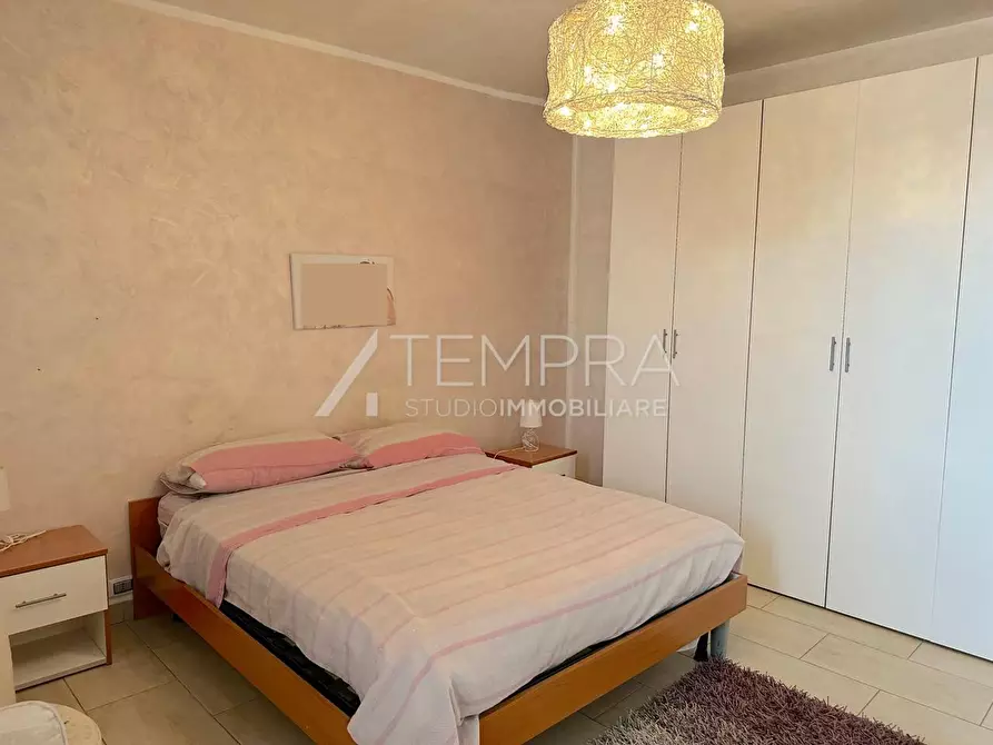 Immagine 9 di Appartamento in vendita  in Via Cipollone a Adrano