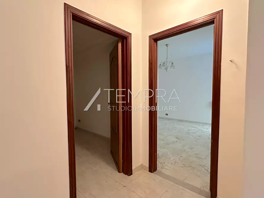 Immagine 18 di Appartamento in vendita  in VIA DELL'AMICIZIA a Adrano