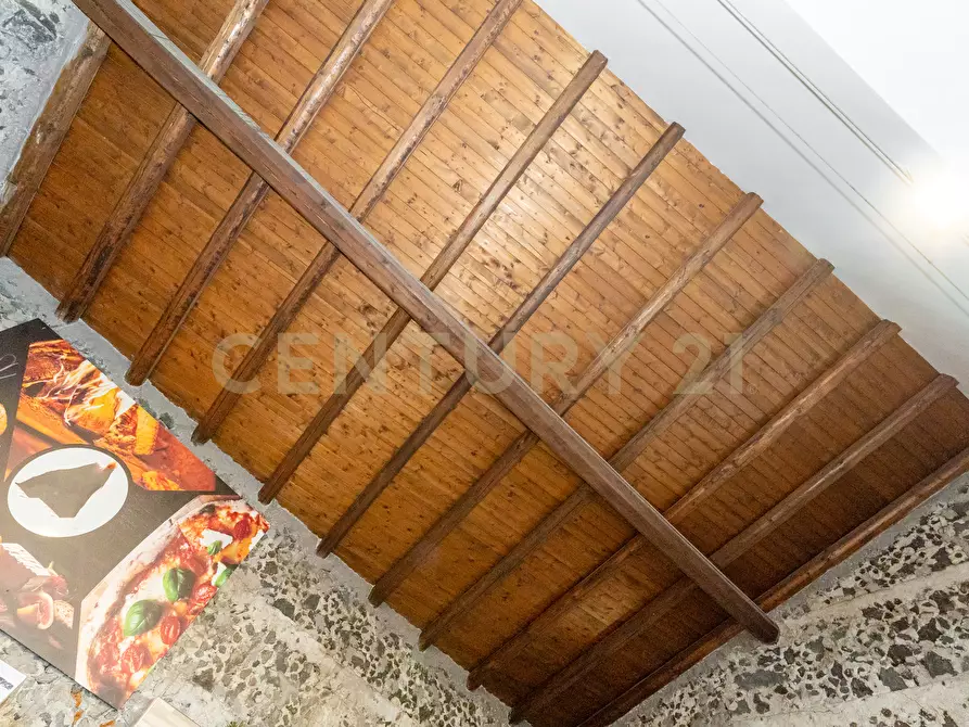 Immagine 12 di Casa indipendente in vendita  in Via Giuseppe Garibaldi 68-70-72 a Nicolosi