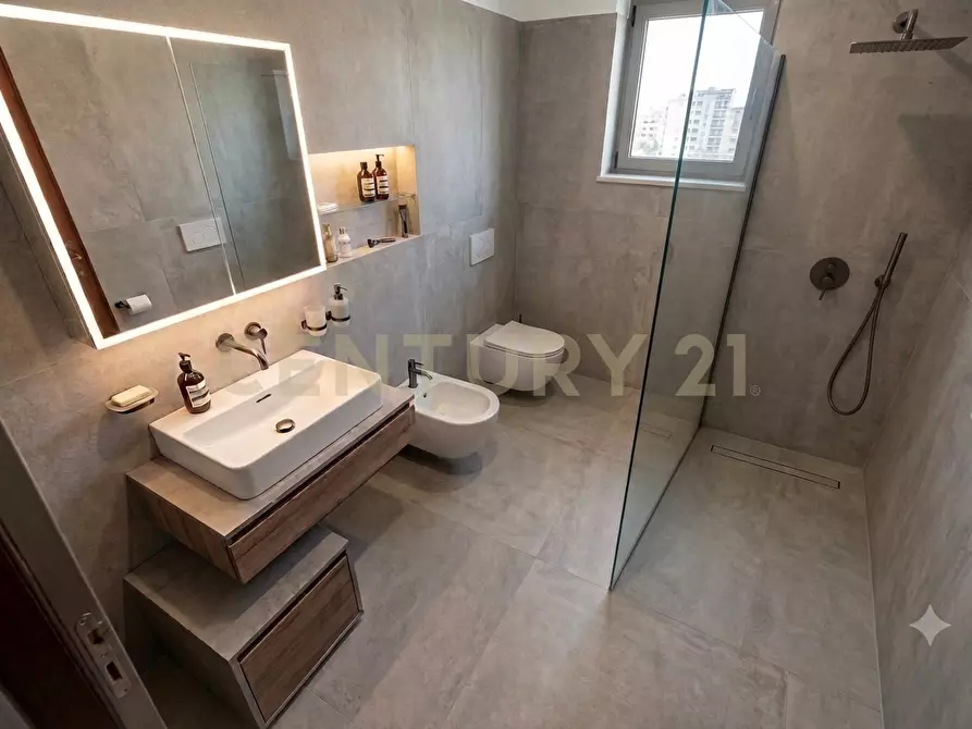 Immagine 16 di Villa in vendita  in Via Quartiere Longo 18 a Aci Castello