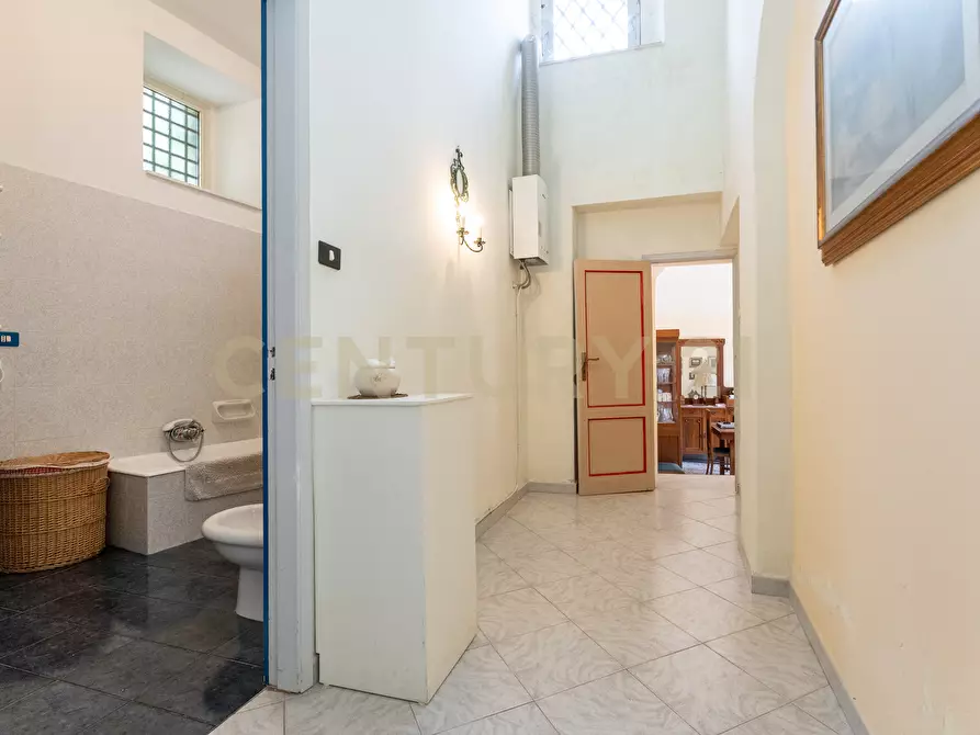 Immagine 32 di Villa in vendita  in Piazza F. M. Scuderi 7 a Viagrande