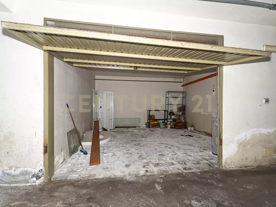 Immagine 28 di Quadrilocale in vendita  in Via Macello 86 a San Giovanni La Punta