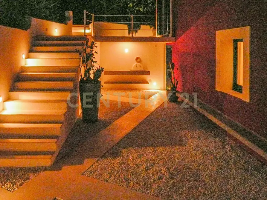 Immagine 28 di Villa in vendita  in Via Staglio 23 a Ponza