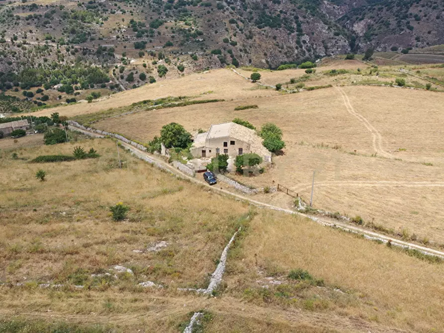 Immagine 22 di Villa in vendita  in SS115, km 323 SNC a Ragusa