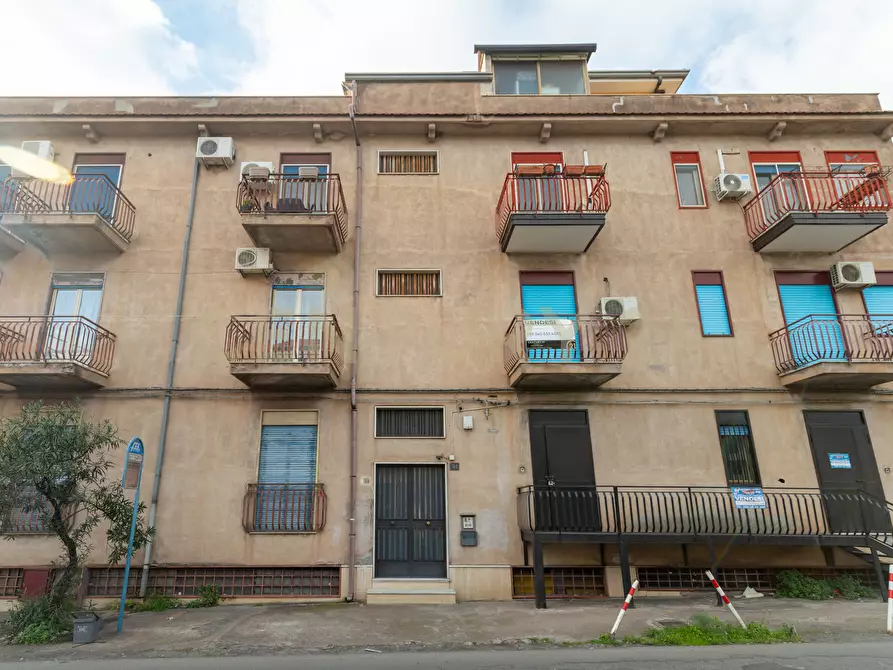 Immagine 3 di Pentalocale in vendita  in Via Casale dei Greci 34 a Adrano