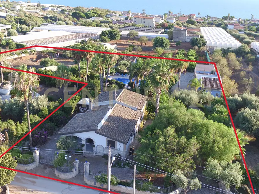 Immagine 2 di Villa in vendita  in spiaggia cava daliga 1C a Scicli