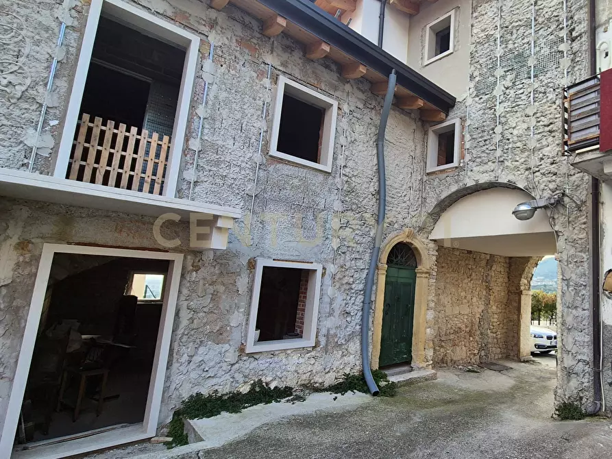 Immagine 16 di Terratetto in vendita  in Via Vigolo 1 a Negrar di Valpolicella