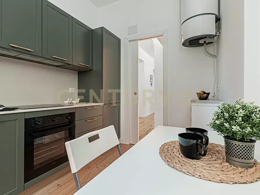 Immagine 41 di Appartamento in vendita  in Via Lampedusa a Roma