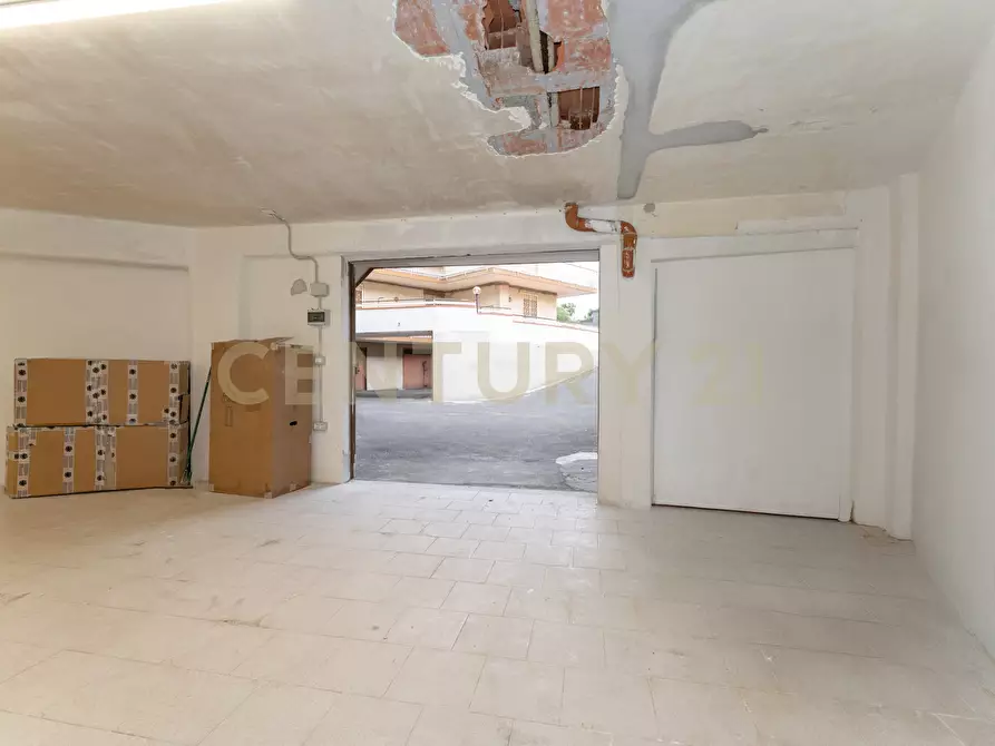 Immagine 29 di Appartamento in vendita  in Via dei Lillà 1 a Valverde