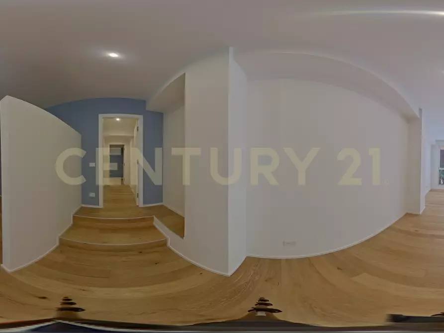 Immagine 16 di Loft/Open space in vendita  in Via dell'Olmata 30 a Roma