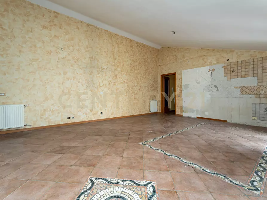 Immagine 38 di Quadrilocale in vendita  in Via Macello 86 a San Giovanni La Punta