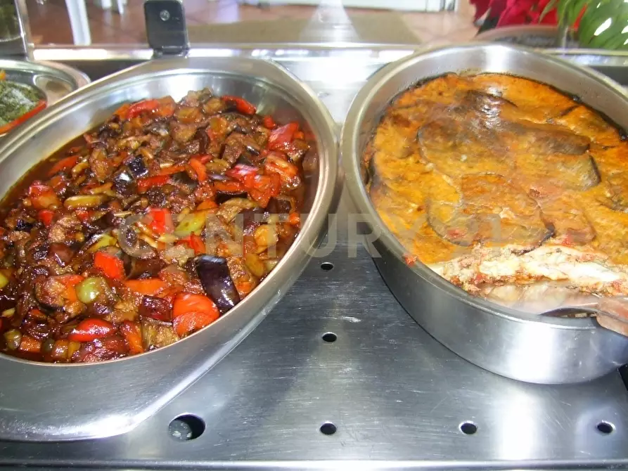 Immagine 34 di Pizzeria / Pub in vendita  in Via della Regione 1 a San Giovanni La Punta