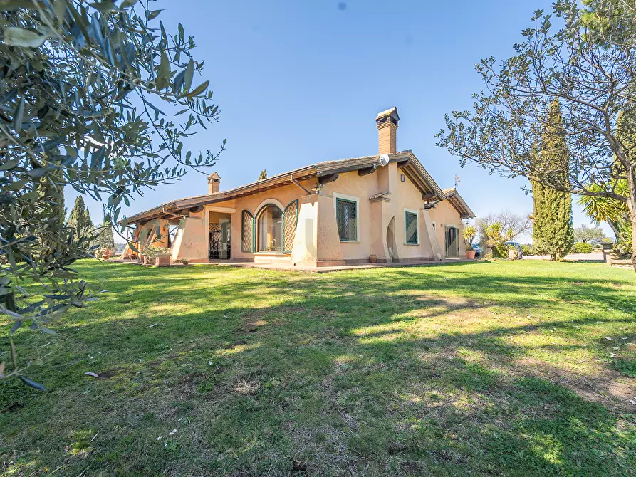 Immagine 23 di Villa in vendita  in Via Santa Lucia 1900 a Morlupo