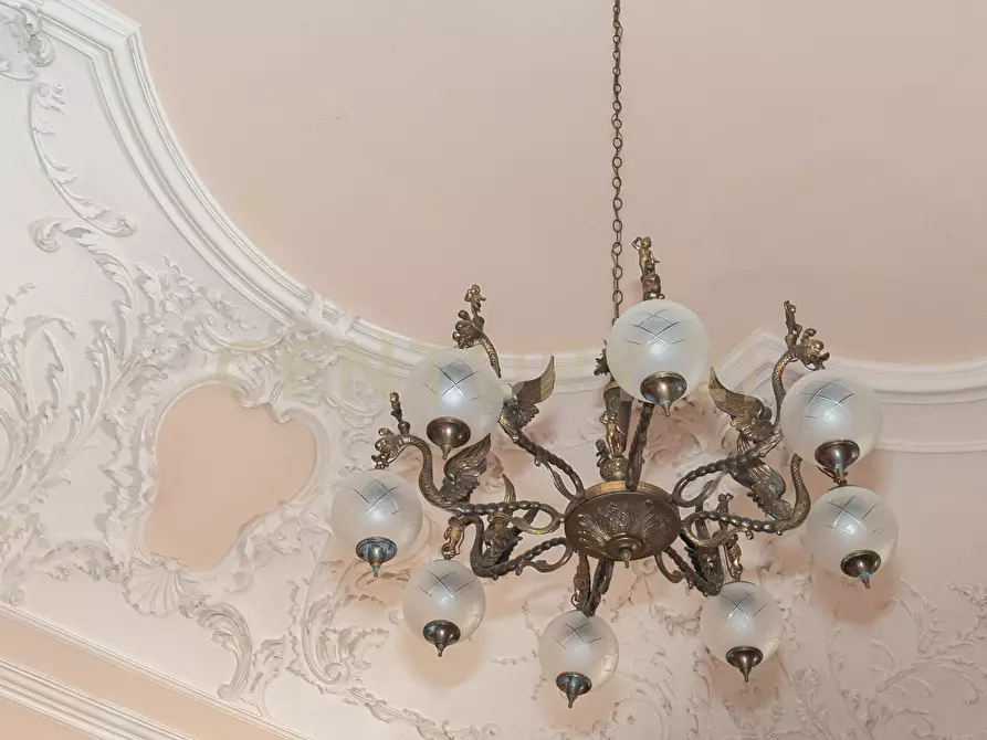 Immagine 9 di Palazzo in vendita  in Via Orologio 3-6 a Palazzolo Acreide