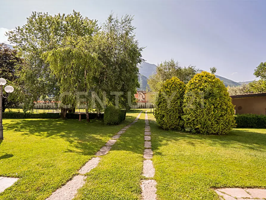 Immagine 161 di Villa in vendita  in Via Adige 25 a Brentino Belluno
