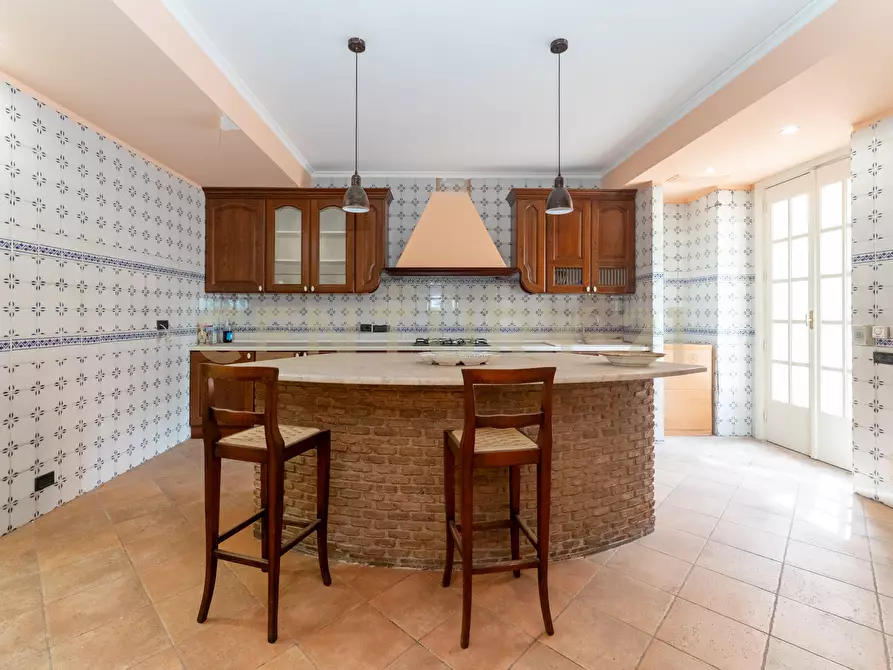 Immagine 53 di Villa in vendita  in Via Ingegnere 130 a Catania