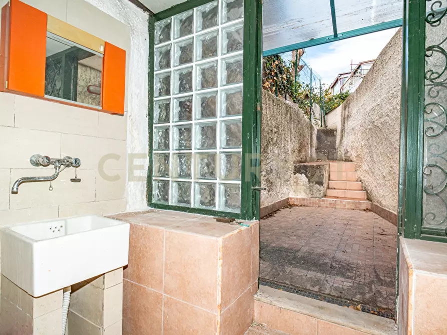 Immagine 19 di Casa indipendente in vendita  in Via Neri 61 a Catania