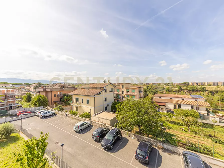 Immagine 20 di Bilocale in vendita  in Via Pollutri 6 a Roma