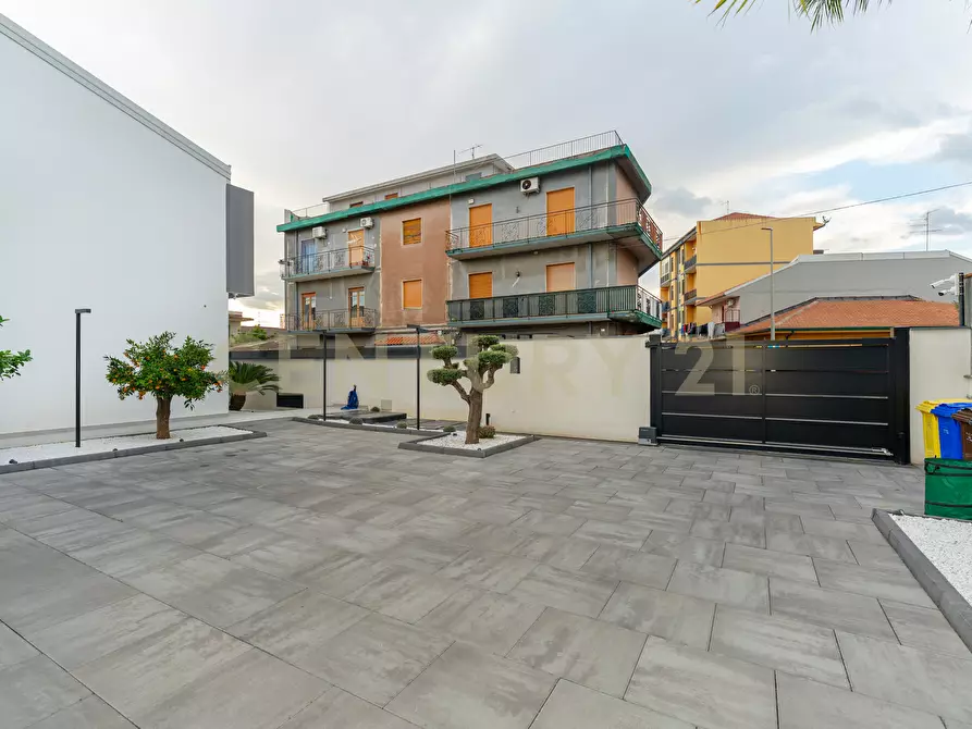 Immagine 9 di Villa in vendita  in Via Sant' Andrea 8 a Catania