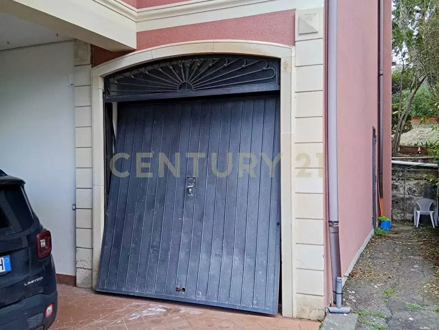 Immagine 89 di Villa in vendita  in manzella sn a Aci Castello